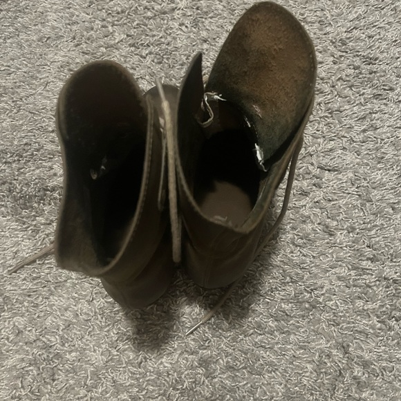 Sorel waterproof wedge boots! - Picture 5 of 6